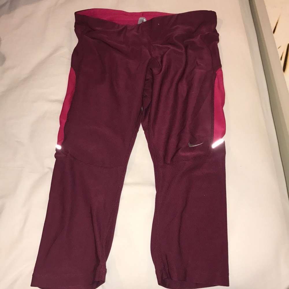 Nike workout crops